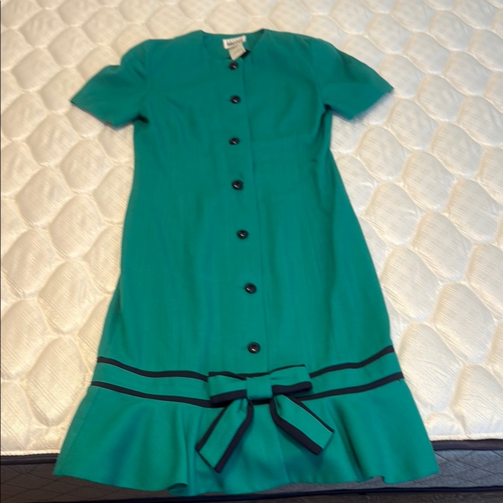 Leslie Fay Vibrant Green Dress with Button Accent